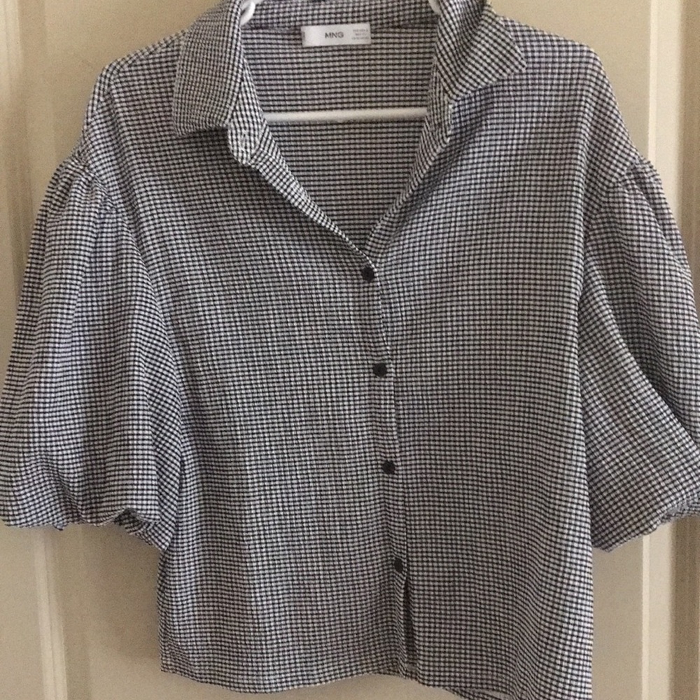Black and white checkers puff blouse